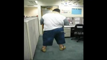 Fat Guy Dancing 