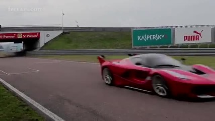 Себастиян Феттел подкара Ferrari Fxx K