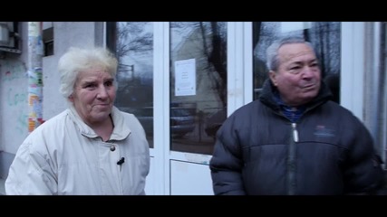 Христо Янев с празничен пакет за Елена и Първан - Holiday Heroes