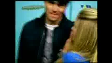 Avril Lavigne - Girlfriend