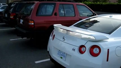 Nissan Gtr in White 