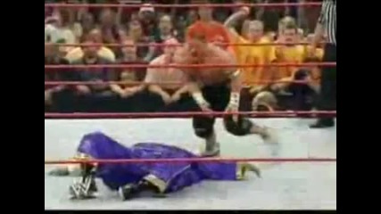 John Cena прави Коригиране на отношението на човек над 500 lbs