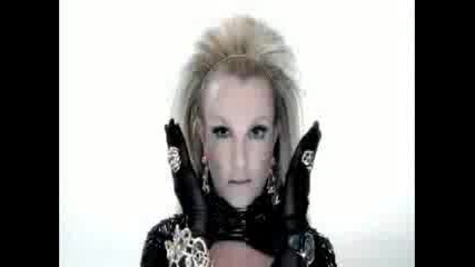 wil.i.am ft. Britney Spears - Scream and shout