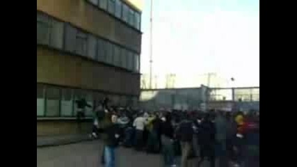 Spartak Hooligans Vs Zenit Hooligans (Яко Меле)