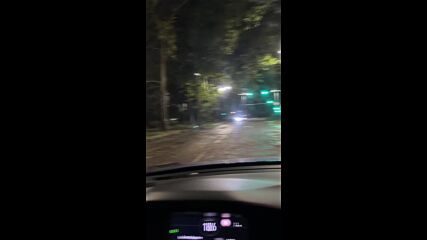 Наводнение и паднали дървета в Пловдив