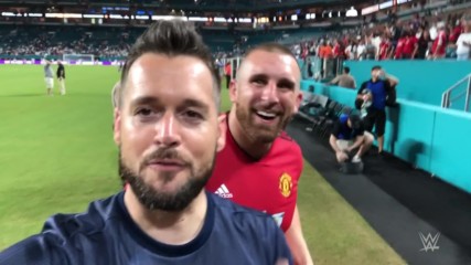 Mojo Rawley, Mike Rome take in Manchester United vs. Real Madrid