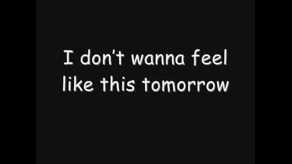 Skillet - Never Surrender (lyrics) - една песен