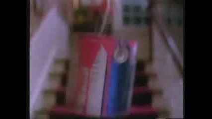 Сам в Къщи - Реклама