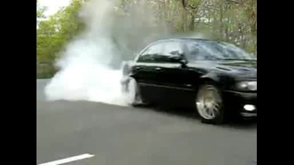 Bmw E39 m5 - Burnout