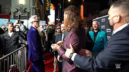 Sami Zayn crashes Johnny Knoxville’s “Jackass Forever” Red Carpet Premiere