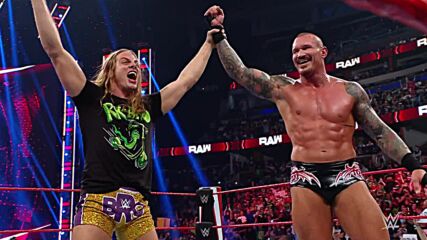 Las cosas se están calentando ya que SummerSlam está a la vuelta de la esquina: En Español, 13 Agosto 2021