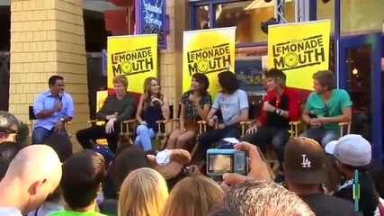 Lemonade Mouth Cast Decides Who's Who in Their Family