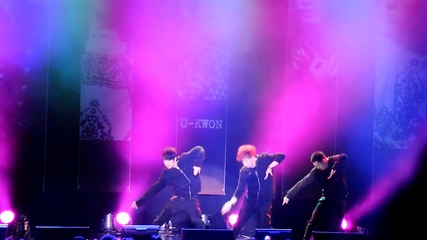 Block B - Zico, Ukwon, B-bomb dance routine 2012-03-10