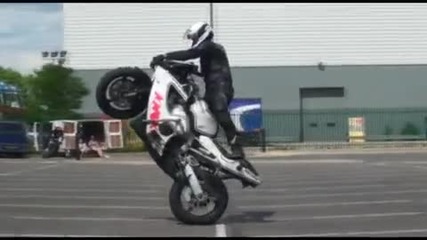 Extreme motorcycle stunts - Stunt Starz 