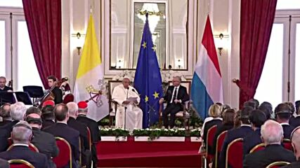 Папа Франциск пристигна в Люксембург
