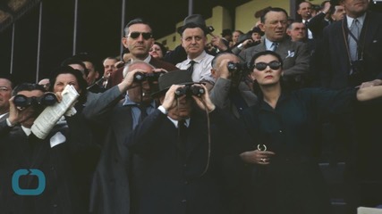 Rare Robert Capa Photos Shown at Budapest Exhibit