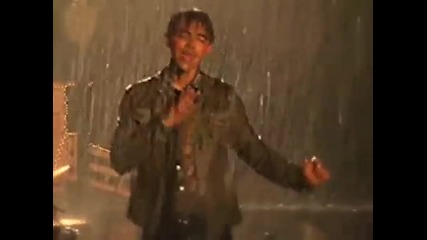 Jonas L.a. Summer Rain [hd]