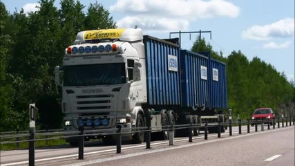 Slideshow with 80 trucks