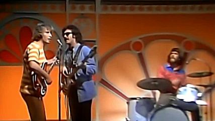 Creedence Clearwater Revival - Proud Mary