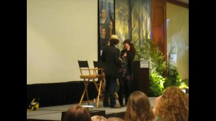 Jackson Rathbone & Ashley Greene dance @ Twitour 09 in San Francisco