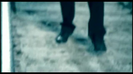 3 Doors Down - Landing In London (all I Think About Is You) 