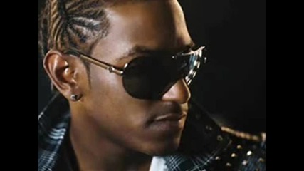 11. Lil Wayne ft. Lloyd - Pretty Brown ( Damu )