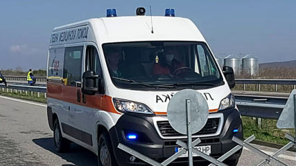 Десетки тирове във верижна катастрофа край Харманли, има загинали