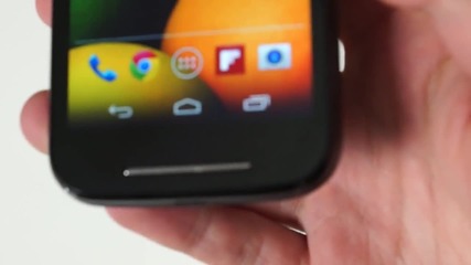 Качество и цена в приятна комбинация - Motorola Moto E - видеоревю на smartphone.bg