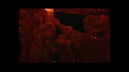 Как се пуска войска от самолет 