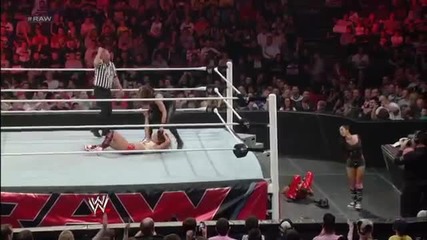 Nikki Bella vs. Tamina Snuka Raw, 11, 2013
