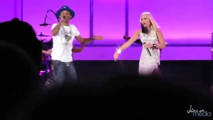 Gwen Stefani & Pharrell - Hollaback Girl