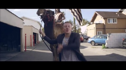 Macklemore & Ryan Lewis - Can't Hold Us Feat. Ray Dalton + Превод!