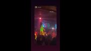 Ария "пее" на плейбек в Приморско