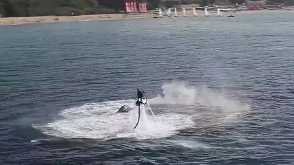 Летящи хора над водата, забавление за лятото
