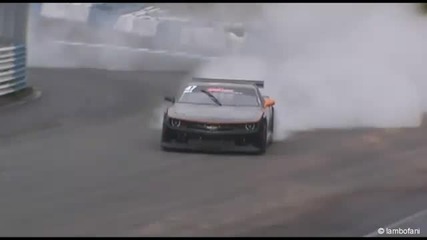 Camaro Полудява На Пистата