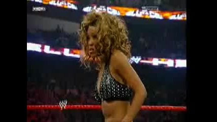 Hell in a Cell 2009 - Mickie James vs Alicia Fox ( Divas Championship) 