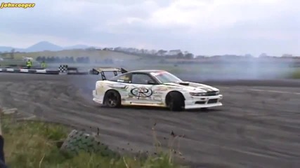 Nissan 200sx S13 drifting