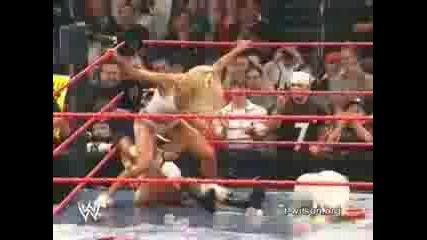 Candice Michelle Vs. Torrie Wilson