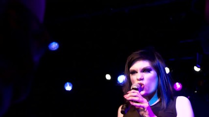 Jessie J - Do It Like A Dude ( Vevo Lift Presents )