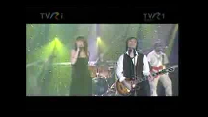 Alexandra Ungureanu & Emanuel - Hold Me Now