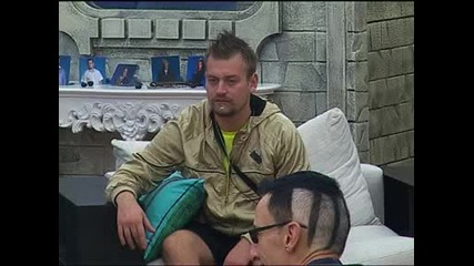 Big Brother 2012 - Счупен телефон