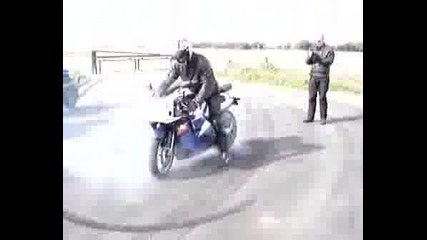 Gsxr 600 Burnout And Doughnut