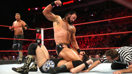 The B-Team vs. Dolph Ziggler & Drew McIntyre - Raw Tag Team Championship Match: Raw, Sept. 3, 2018