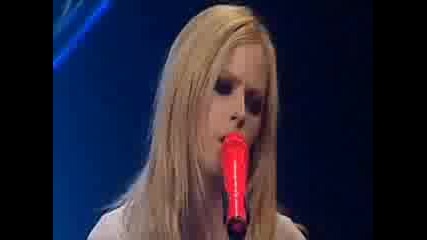 Avril Lavigne - Girlfriend and when youre gone Live