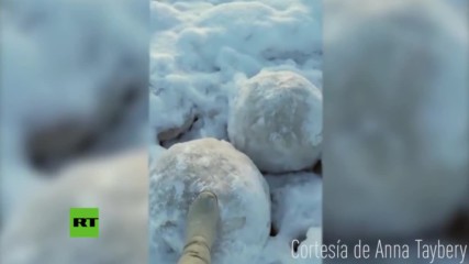 Мистериозни снежни сфери се появиха в Сибир