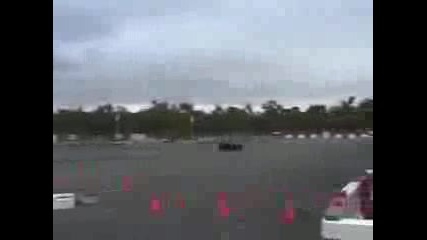 Nissan Skyline Gt - R32 - Parking Slalom