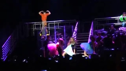 Hd | Demi Lovato - Who's That Boy (live in Los Angeles 9-23-11)