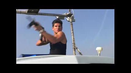 Крайбрежието Джърси: Нападение на акули (2012) Част 4