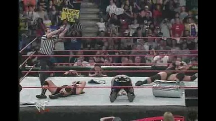 Judgment Day 2001 Test vs Big Show vs Rhyno [ Hardcore championship]