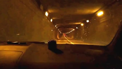 Mercedes Benz C63 Amg Нереален звук в Тунел